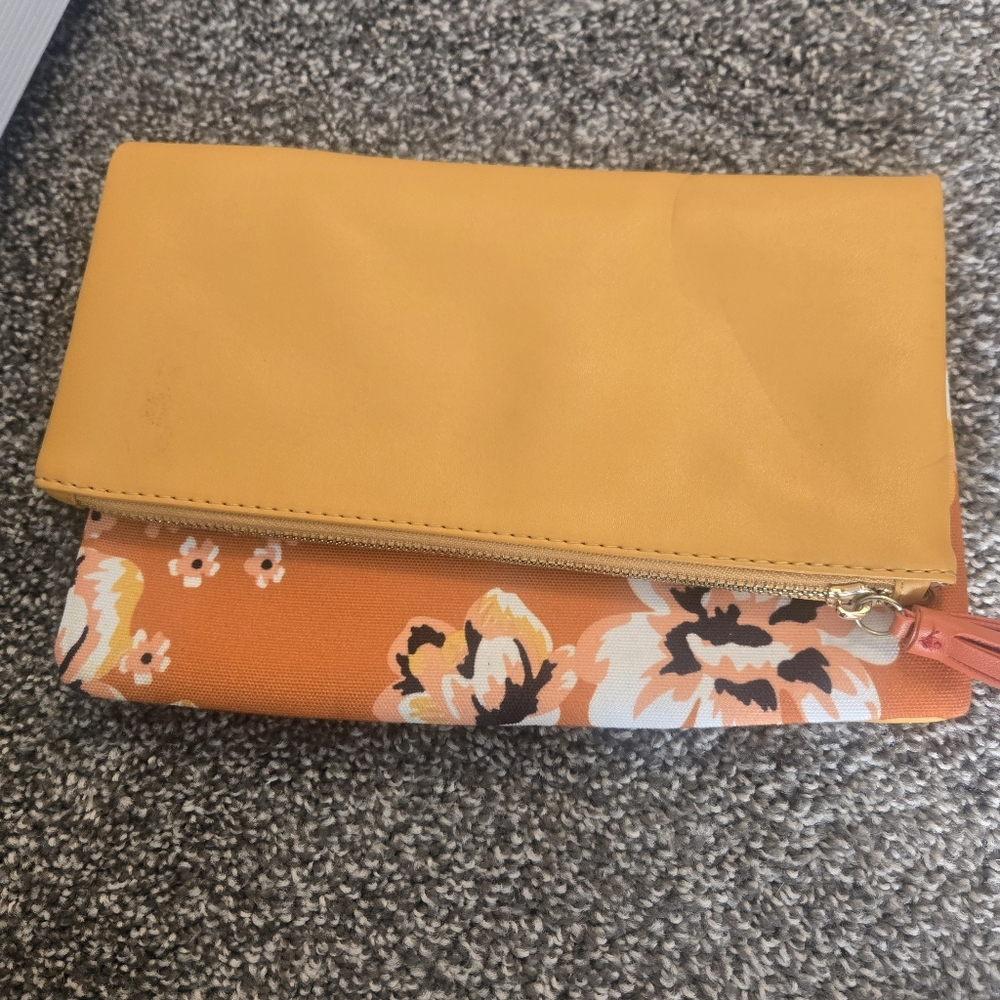 Womens floral handbag/clutch